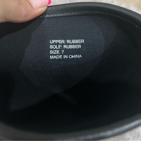 Tory Burch, knee-high rubber boots with gold hardware. Size 7 - Picture 3 of 11